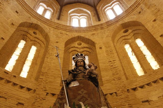 El santuario de La Peregrina, que fue declarado BIC en 1931, está en manos del Obispado de León desde 2015. RAMIRO